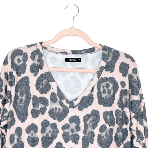 NWT Michael Lauren Vneck Animal Print Sweater - Picture 2 of 4